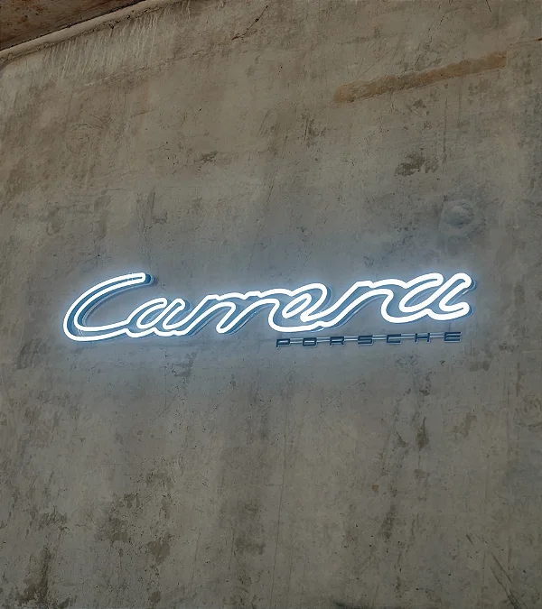 Letreiro Luminoso Carrera – Edição Limitada