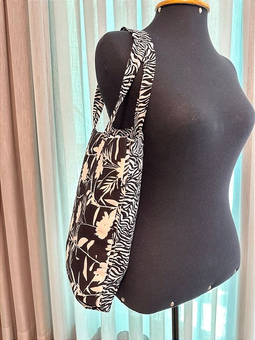 Canga Toalha e Bolsa Floral Zebrada