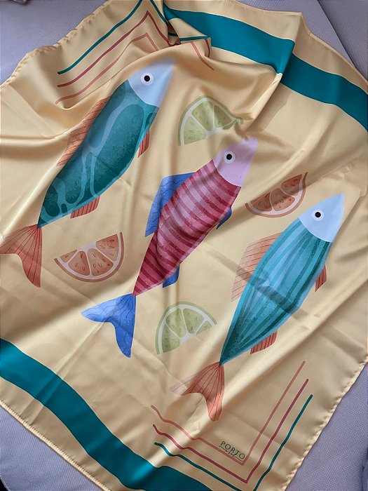 Lenço Sardinhas Coloridas