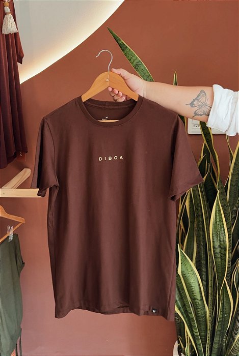 Camiseta Minimalista DIBOA - Marrom Café