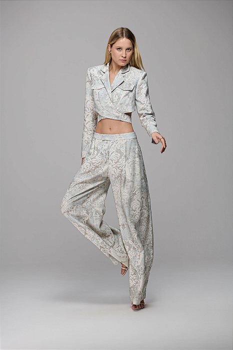 CONJUNTO BLAZER TRESPASSE E CALCA TEXTURE