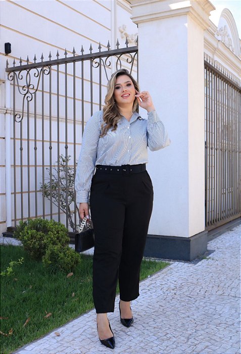 Calça alfaiataria plus size