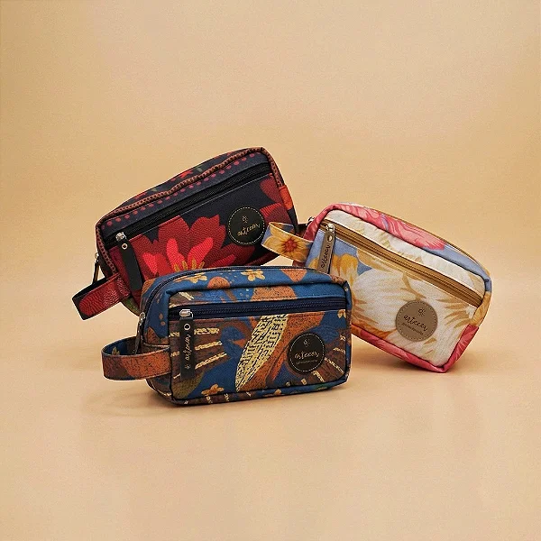 NECESSAIRE