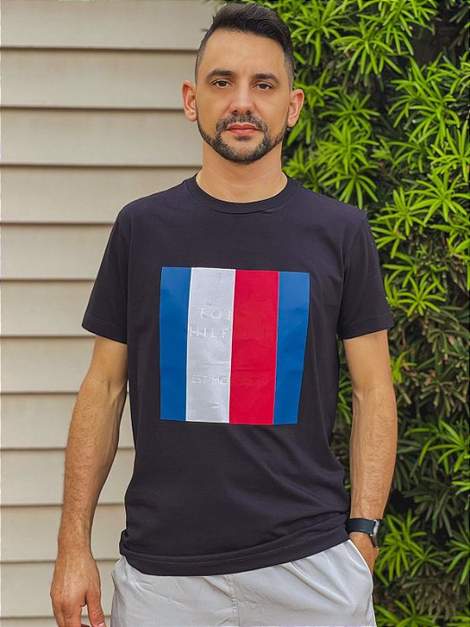 Camiseta Flag Box Logo Camuflada Preta