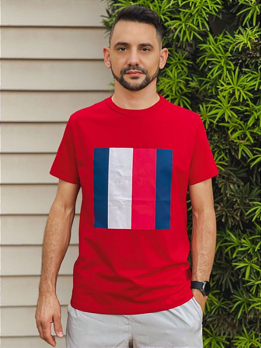 Camiseta Flag Box Logo Camuflada Vermelha