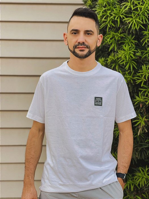Camiseta Slim Fit Flag Lateral Off White
