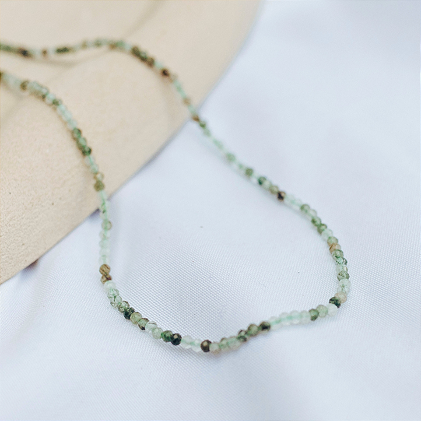 Choker de Prehnita facetada 2mm