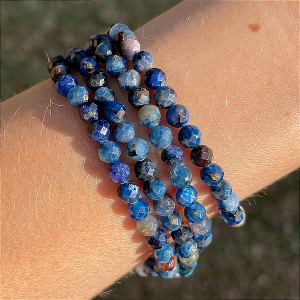 Pulseira de Cianita Azul em esfera 4mm facetada