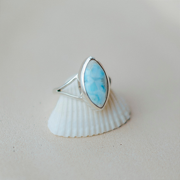 Anel Larimar navete em prata 925
