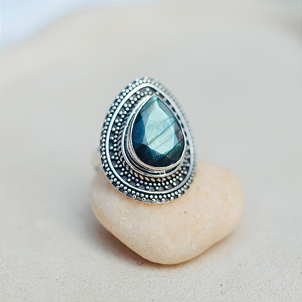 Anel Labradorita gota em prata 925
