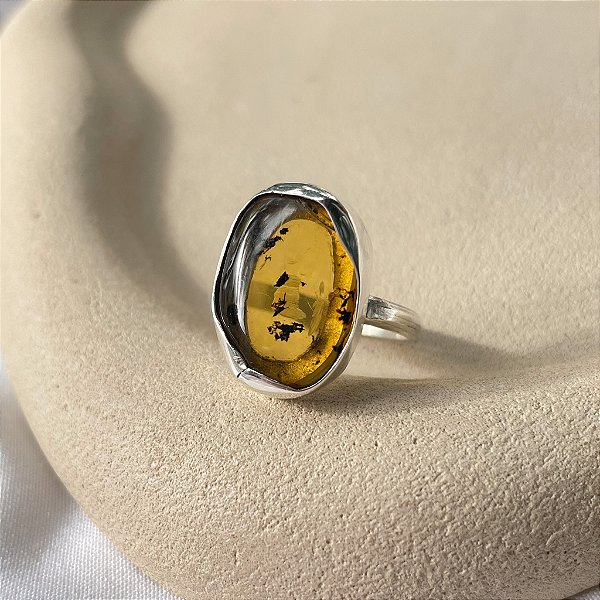 Anel Âmbar em prata 925
