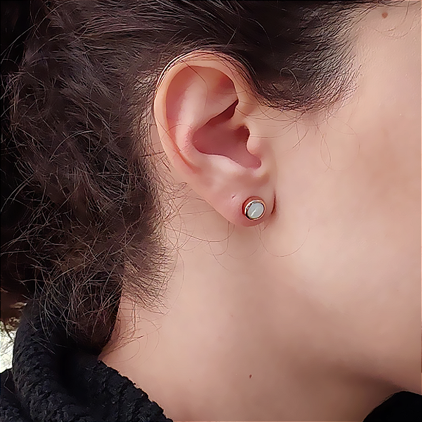 Brincos Pin - Madrepérola Rosê