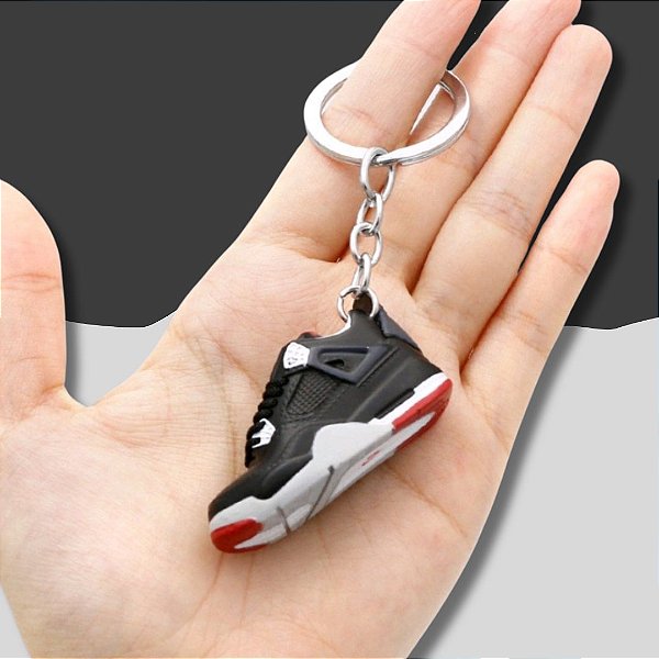 Chaveiro Tênis Jordan 4 Retro Bred Reimagined