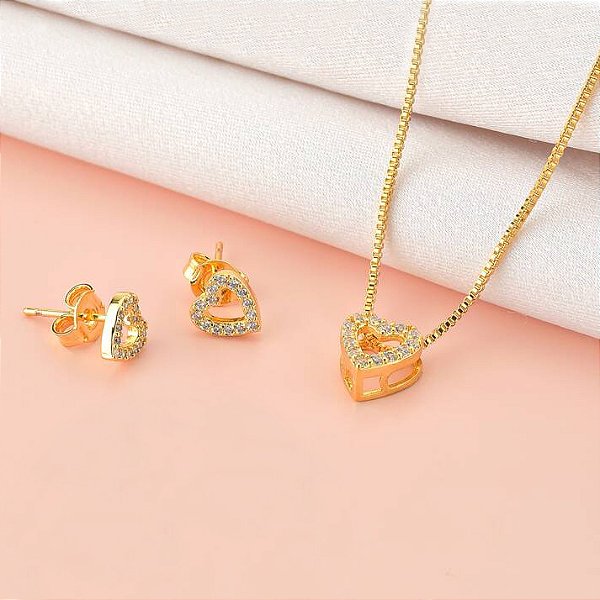CONJUNTO CORAÇÃO VAZADO CRAVEJADO