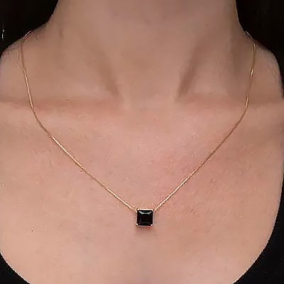 COLAR PINGENTE QUADRADO