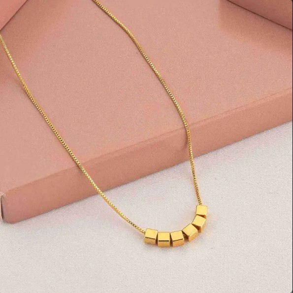 COLAR CUBOS LISO