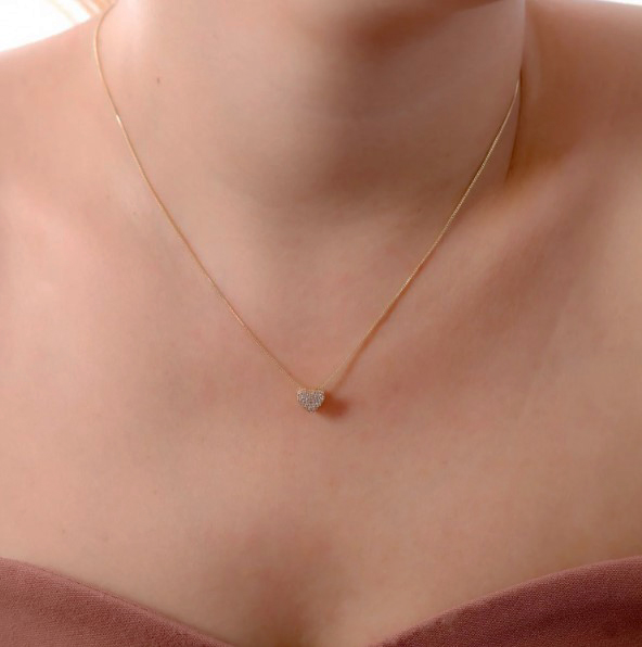 COLAR DE CORAÇÃO CRAVEJADO