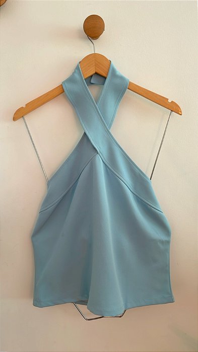 Blusa frente única azul bebê em alfaiataria - Mabian Collection - Moda  feminina
