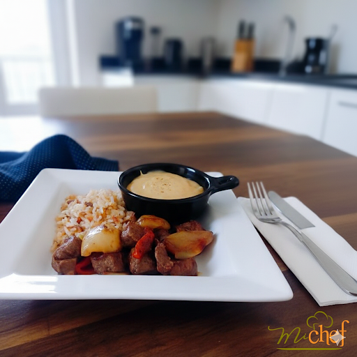 Filé mignon com tomate cereja e cebola mini + Arroz de costela + Purê de aipim (420g)