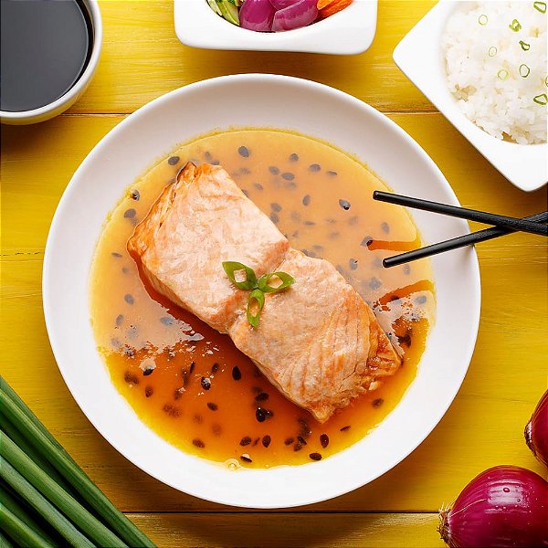 Salmão ao molho de maracujá (120g)
