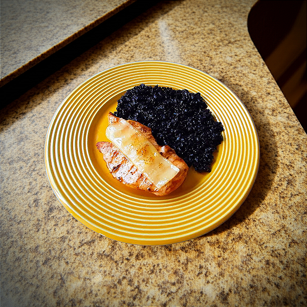 Filé de Frango Au Gratin + Arroz Negro (240g)