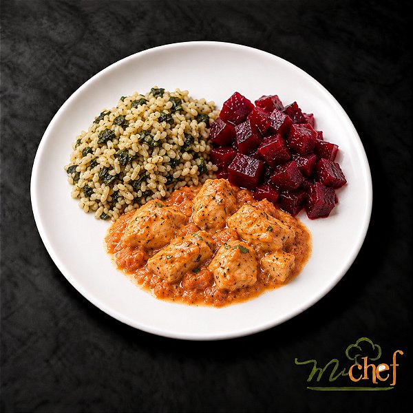 Estrogonofe de Frango + Arroz Integral com Espinafre + Beterraba (370g) | Embalado a Vácuo
