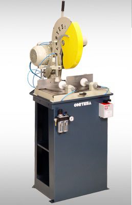 SC-400 MPi serra meia esquadria para aluminio disco 400 mm mesa entrada e saida