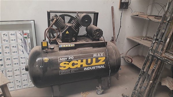 COMPRESSOR SCHULC 20 PÉS SEMI-NOVO ESQUADRIAS DE ALUMINIO