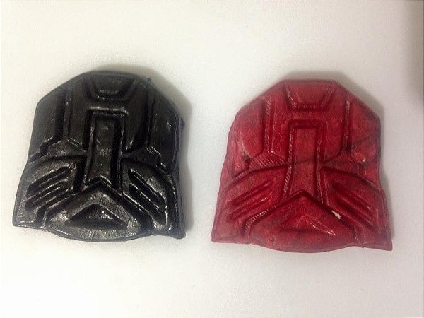 Kit com 50 balas de coco do Símbolo Transformers