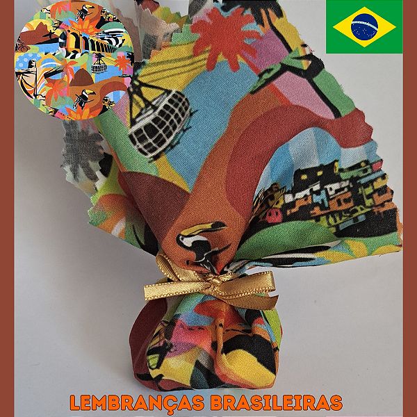 10 trouxinhas de tecido estampa digital tema lembranças brasileiras com 7 balas tradicionais sem recheio
