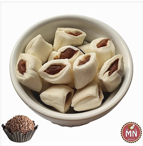 1/2 kg recheada de brigadeiro/chocolate 50% cacau e cor da bala branca com 75 balas