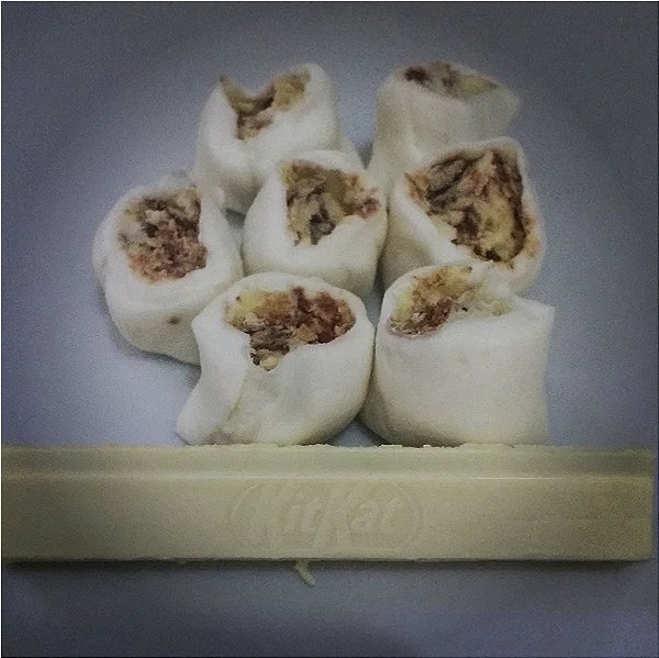 100 g bala de Coco tradicional com recheio de Kit Kat de chocolate branco com 15 a 20 balas