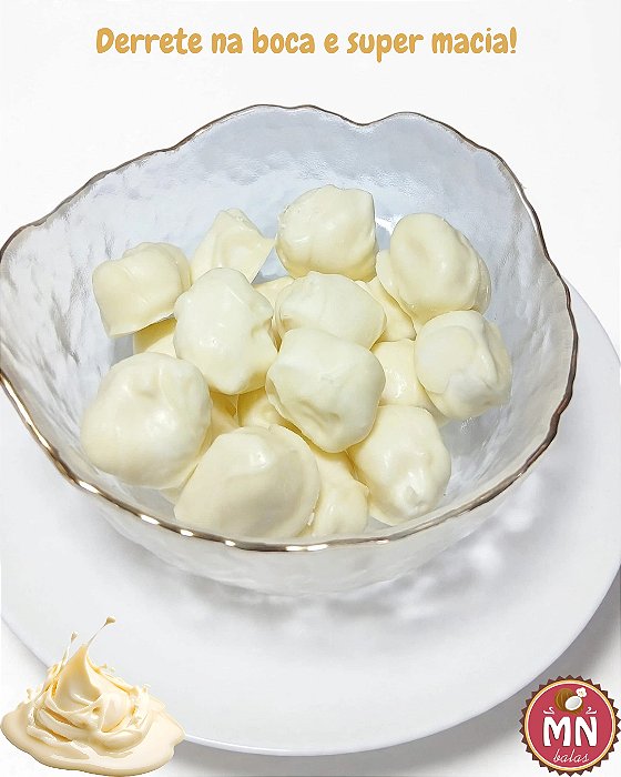 Kg Tradicional com cobertura de chocolate branco sem recheio com 150 unidades