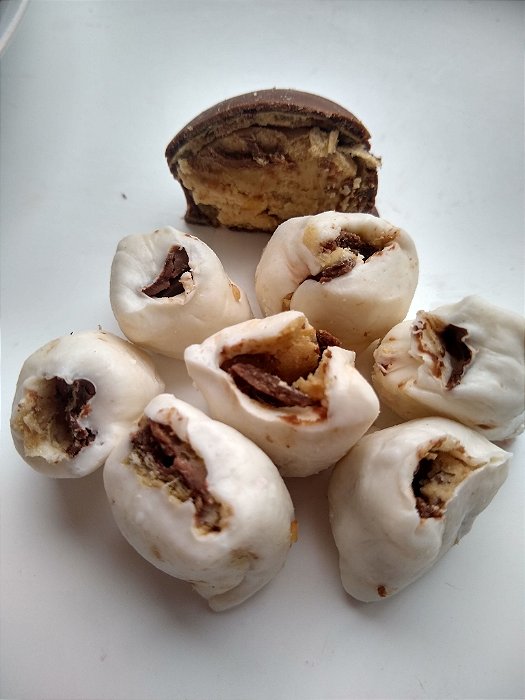 1/2 kg Tradicional com recheio de sonho de valsa com 75 balas