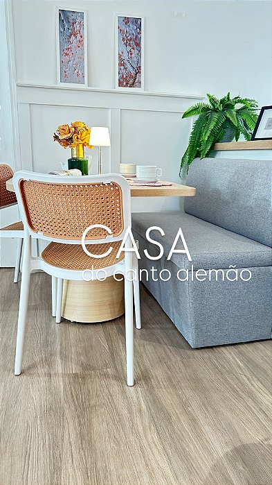 Conjunto Banco New Slim baú 110cm linho cinza, mesa folha 80cm X 100cm carvalho base cônica e duas cadeiras Tesla polipropileno branca