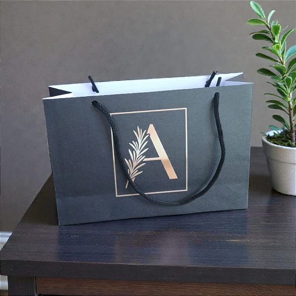 Sacola de Papel M Personalizada com Logo – Pacote com 10 Unidades