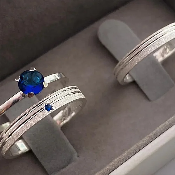 Par de alianças Rhea 3mm de namoro + anel solitário Classic prata 950