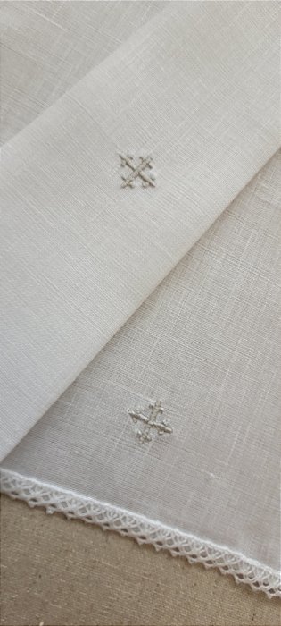 MINI CORPORAL E SANGUINEO PARA KIT VIÁTICO BORDADO PRATA