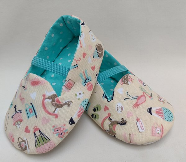 Sapatinho em Tecido - Jujuba - RN a 4 Anos