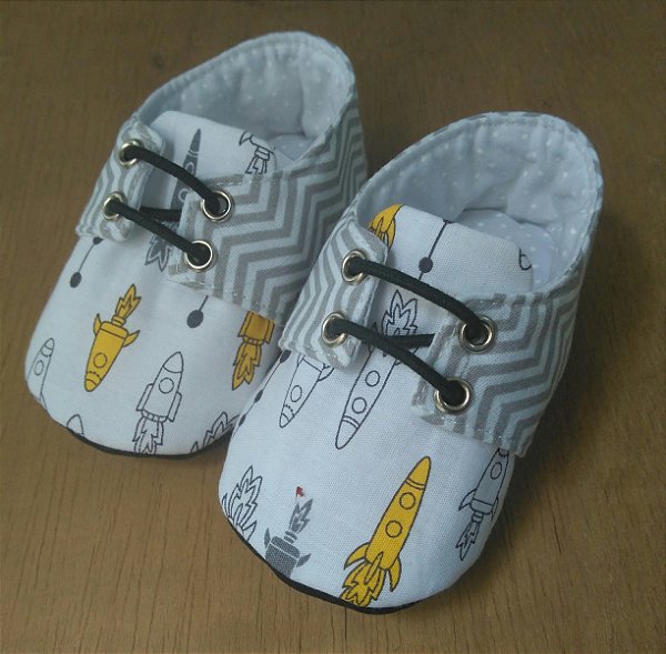 Sapatinho em Tecido para Bebes - Chuteirinha - RN a 4 Anos