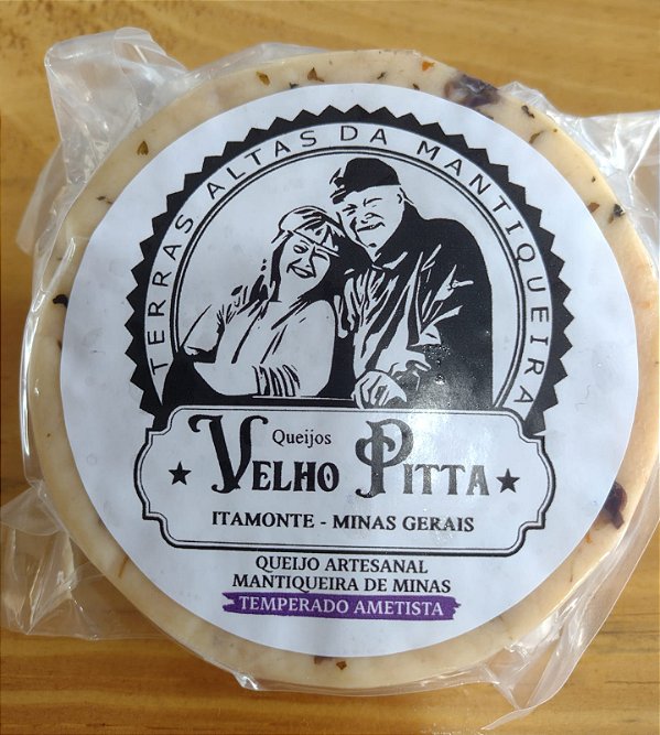 Queijo Artesanal Mantiqueira de Minas Velho Pitta c/ AZEITONA AZAPATA - 450g