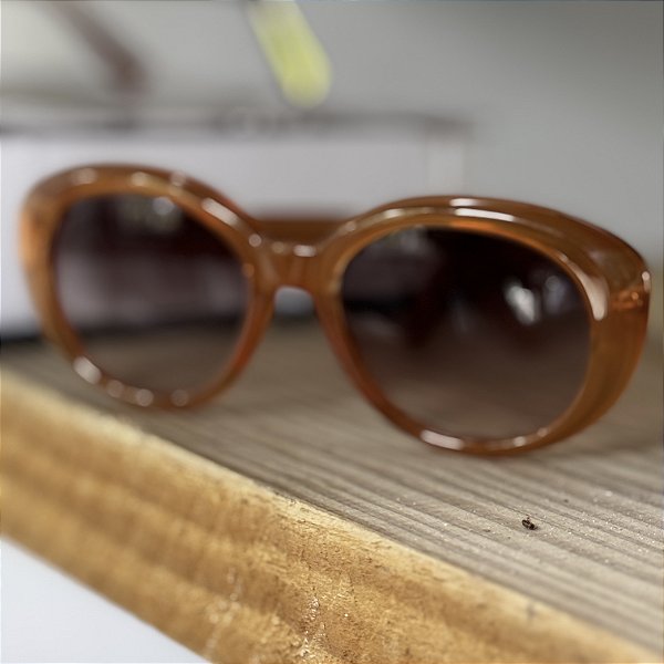 ÓCULOS DE SOL OVAL LARANJA - MODELO MARGO