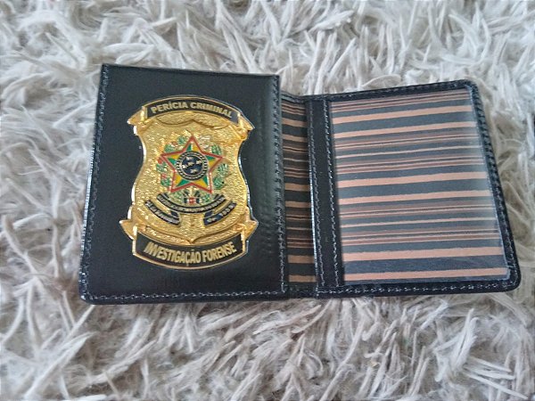 Carteira em couro com Brasão - Perícia Criminal Investigação Forense