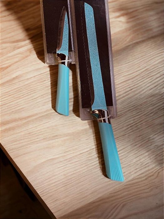 Conjunto de Facas em Aço Inoxidável com Cabo de Polipropileno -1 faca de 8" e 1 faca de 3.5"