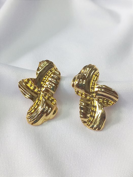 Brinco Orgânico Folha Meia Lua c/ detalhes - Ouro 18K