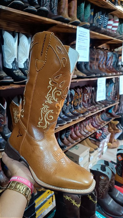 Bota texana feminina cano bordado