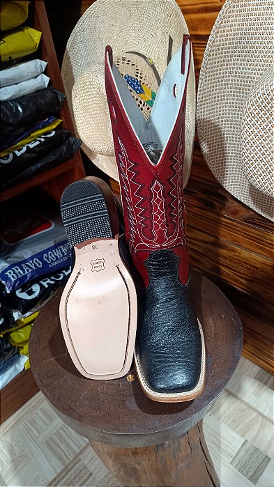 BOTAS para montaria em touros