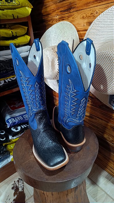 Botas montaria em touros