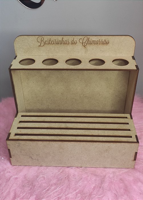 Expositor enfeites e tubetes