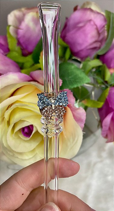 Pingente de bomba folheado a ouro com borboleta pequena